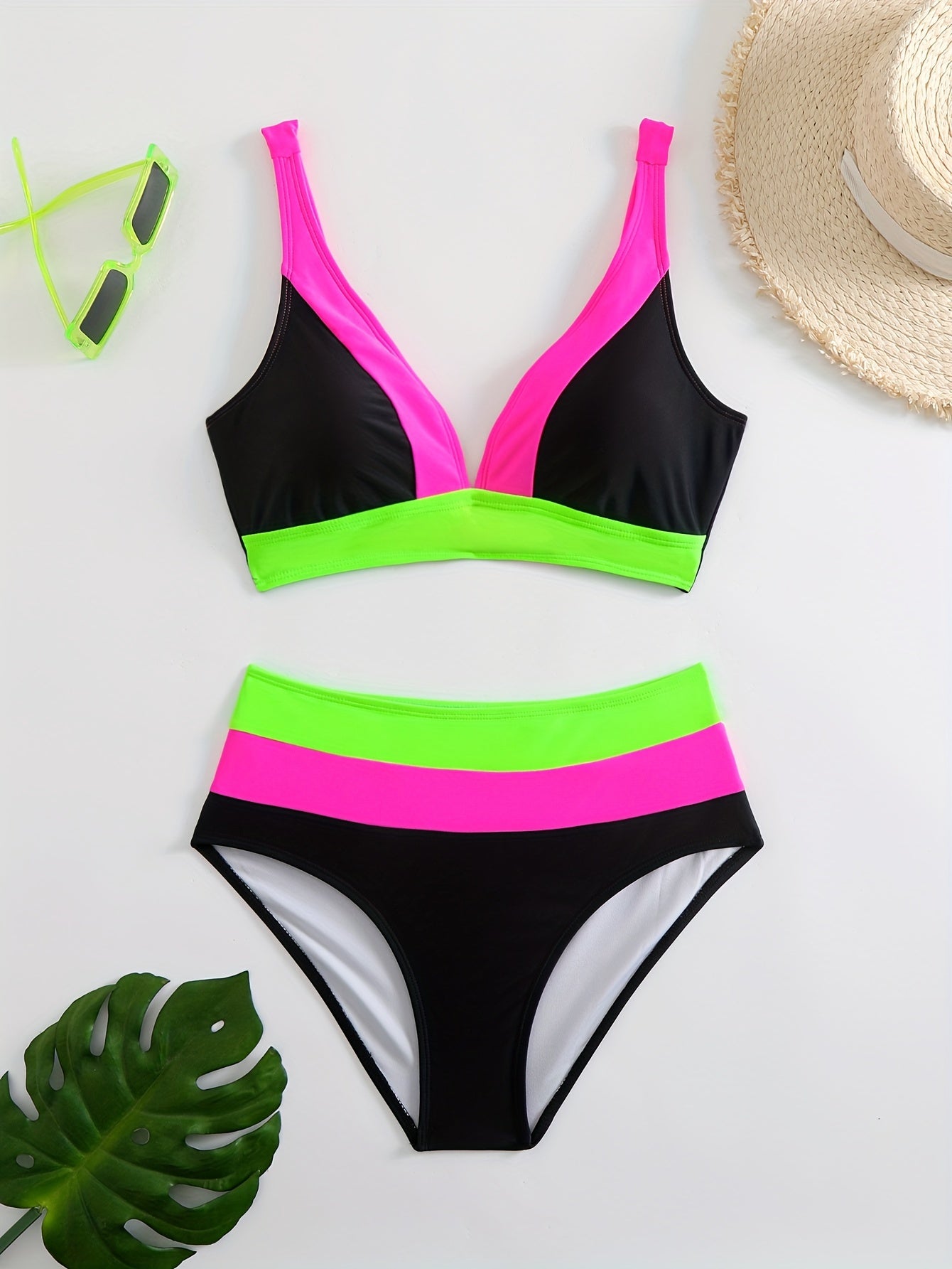 Bikini femme – Haut col V froncé – Bas taille haute – Coupe galbante