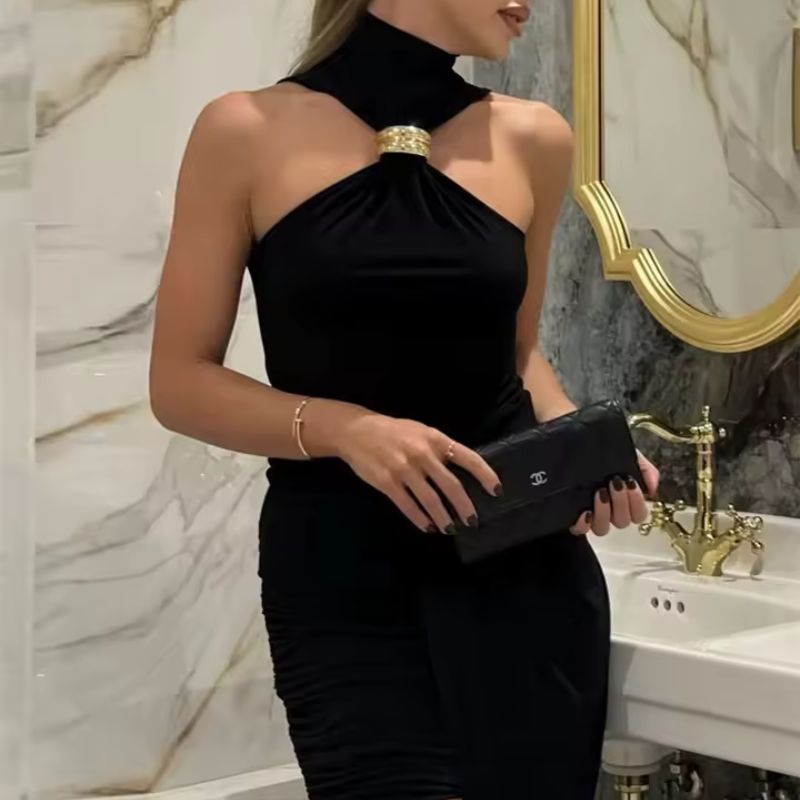 Débardeur femme – Coupe slim – Encolure dos nu – Détail anneau métal – Maille douce