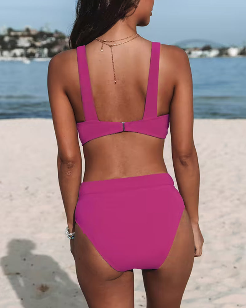 Bikini femme – Haut structuré plongeant – Bas taille haute – Tissu extensible respirant