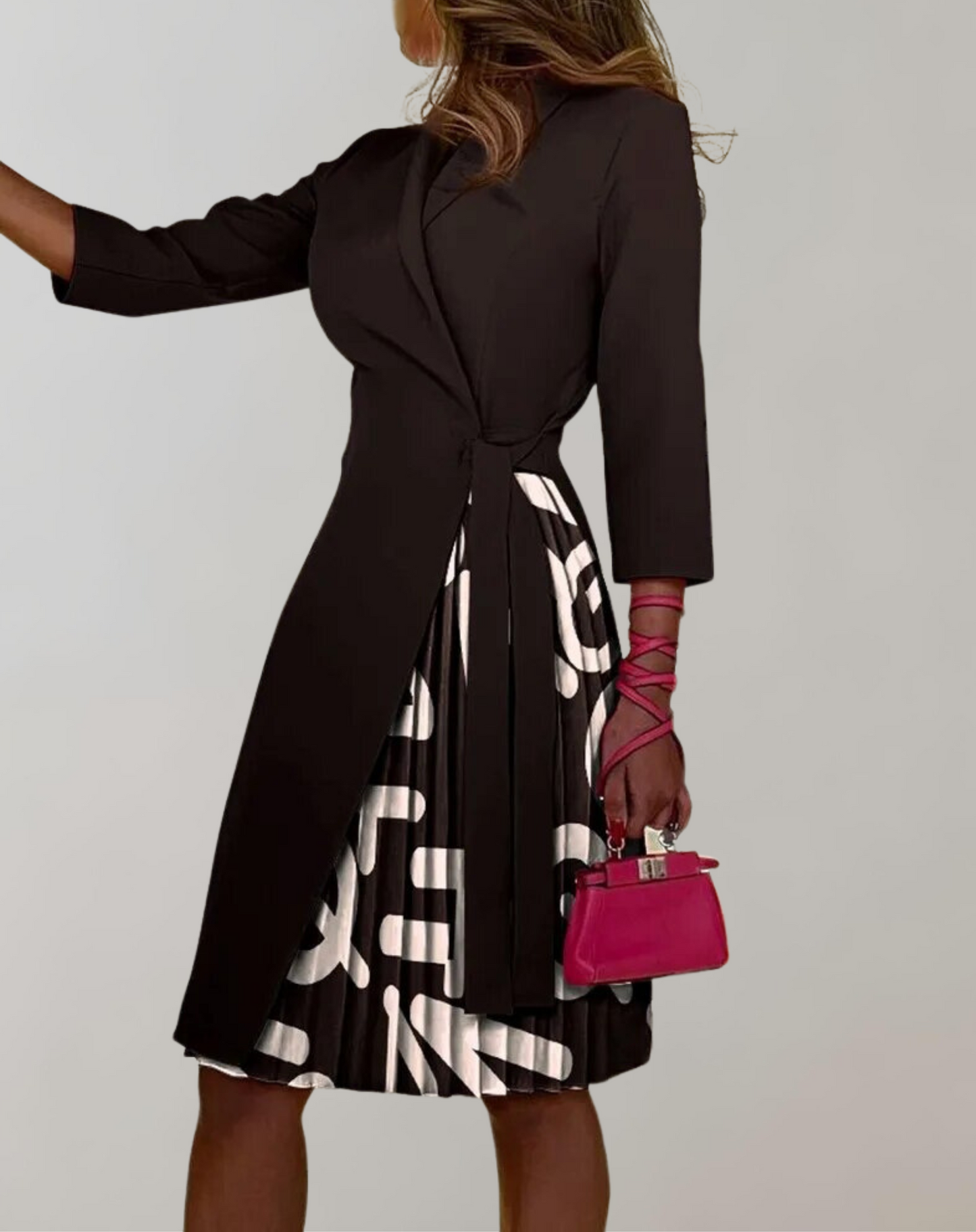 Robe midi femme – Coupe ajustée – Jupe plissée – Col fendu – Taille ceinturée