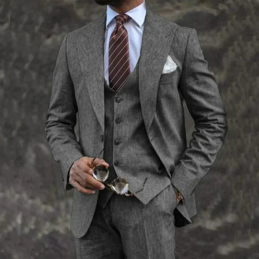 Costume 3 pièces homme – Coupe ajustée – Tissu respirant – Style classique élégant