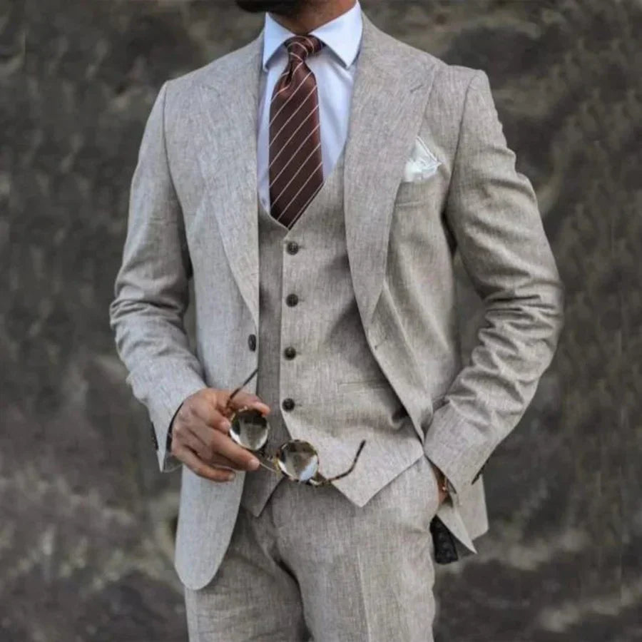 Costume 3 pièces homme – Coupe ajustée – Tissu respirant – Style classique élégant