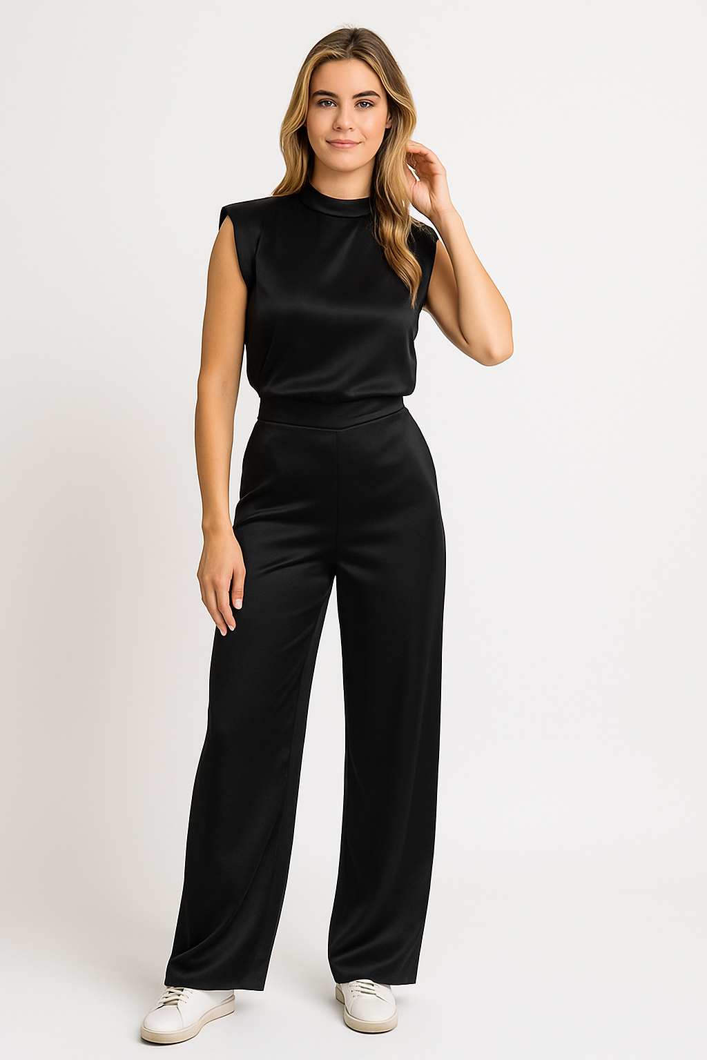 Combinaison Femme – Finition Satinée – Sans Manches – Dos Nu – Jambes Larges – Coupe Ample
