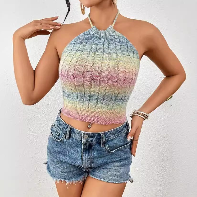 Top court femme – Dos nu – Maille torsadée – Coupe slim – Ourlet côtelé