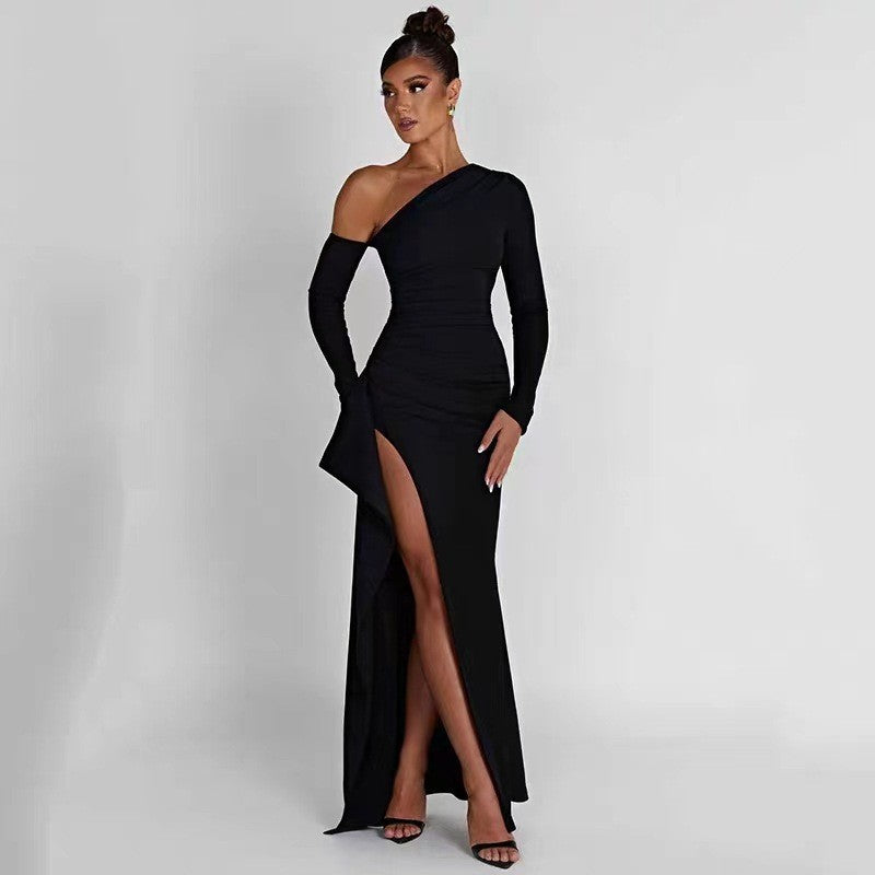 Women's long dress – Fitted cut – Off-the-shoulder – Elegant slit