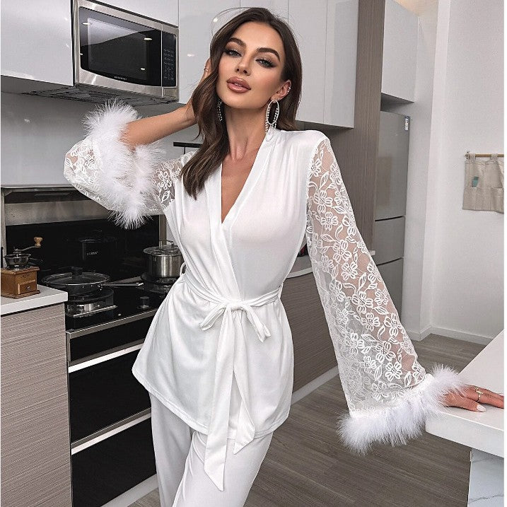 Ensemble pyjama pour femme – Coupe Décontractée – Satin Doux – Manches Dentelle – Finition Fourrure