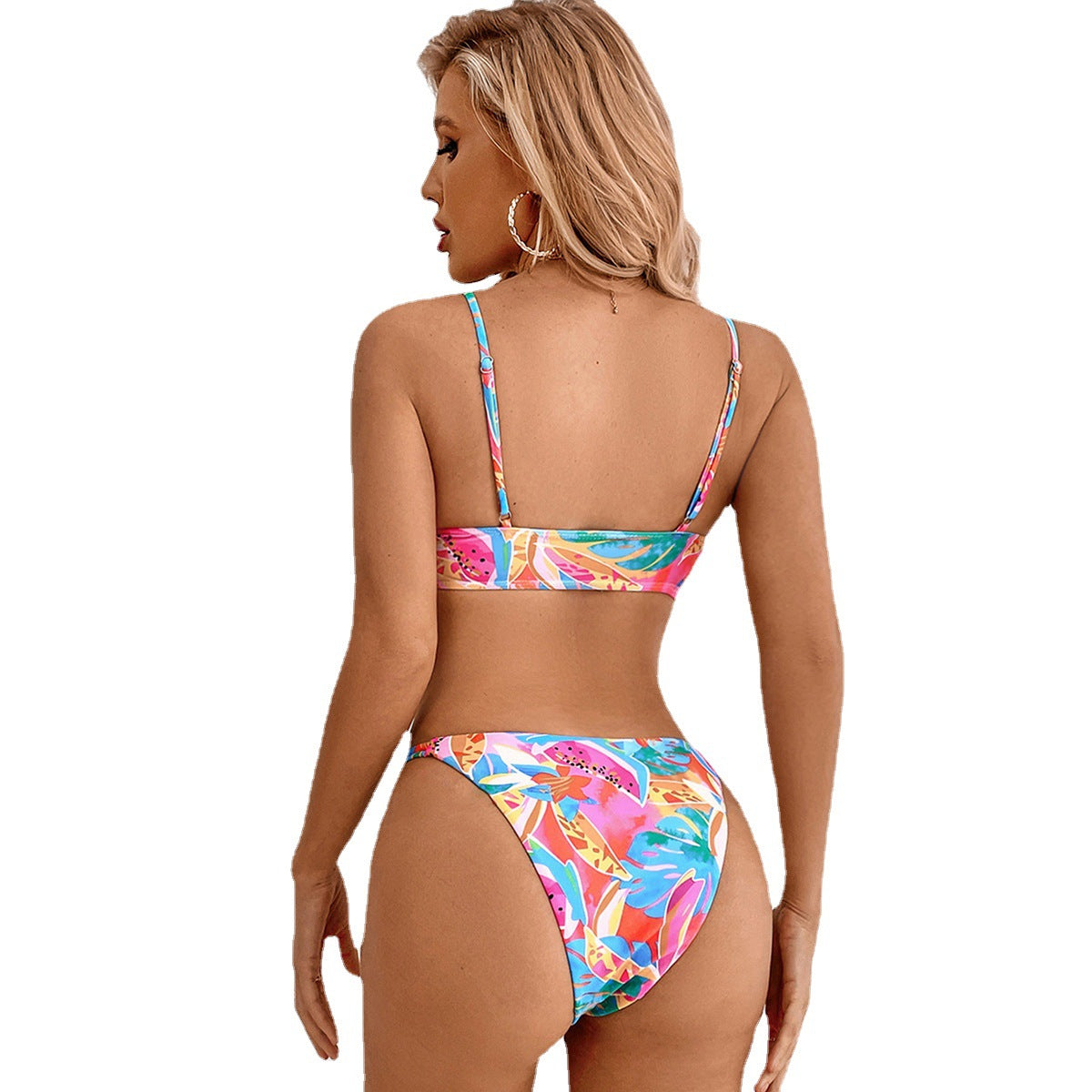 Bikini femme – Haut triangle ajustable – Bas échancré – Imprimé tropical moderne