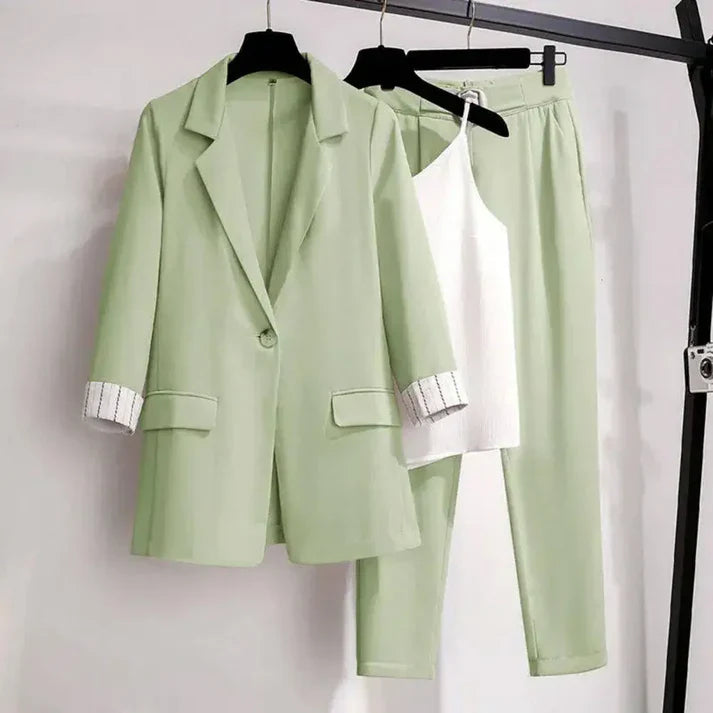 Ensemble blazer pour femme – Coupe structurée – Revers cranté – Fermeture un bouton – Poignets retroussés