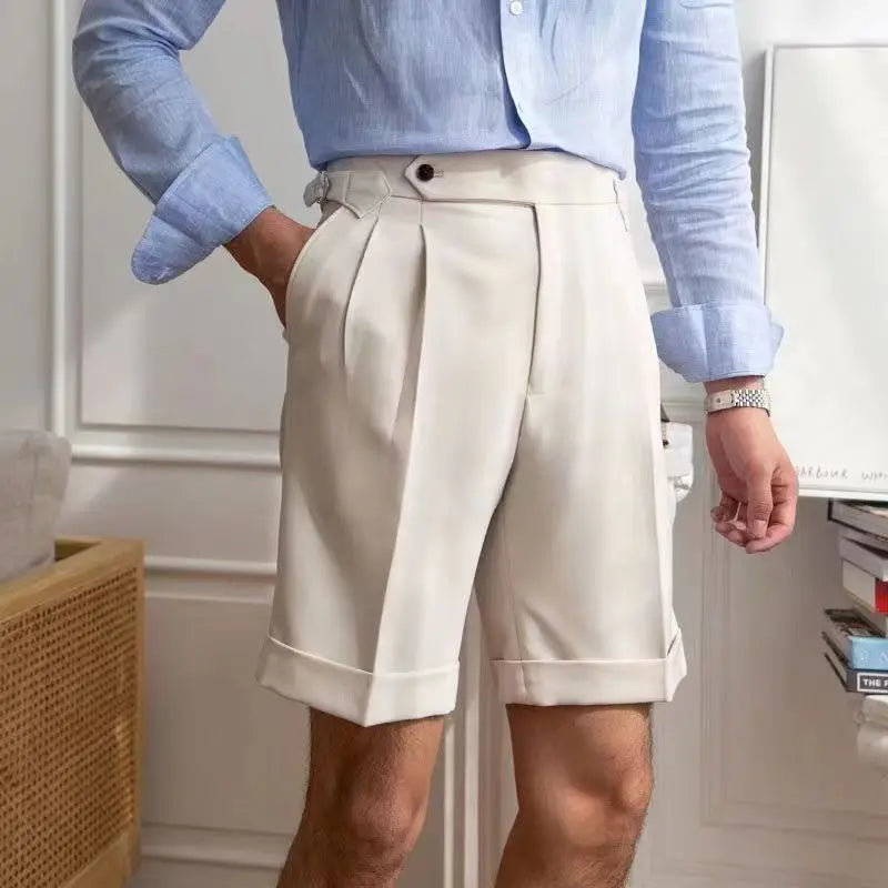 Short homme habillé – Coupe ajustée – Taille haute – Pinces devant – Ourlet retroussé