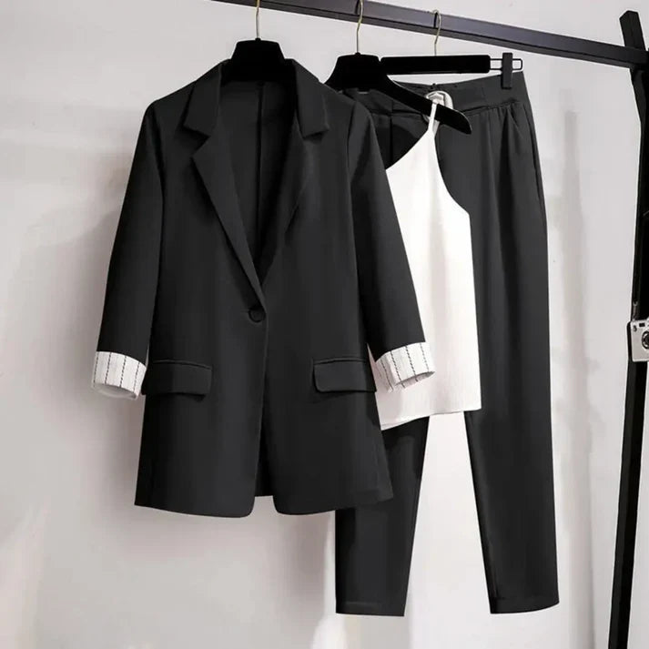 Ensemble blazer pour femme – Coupe structurée – Revers cranté – Fermeture un bouton – Poignets retroussés