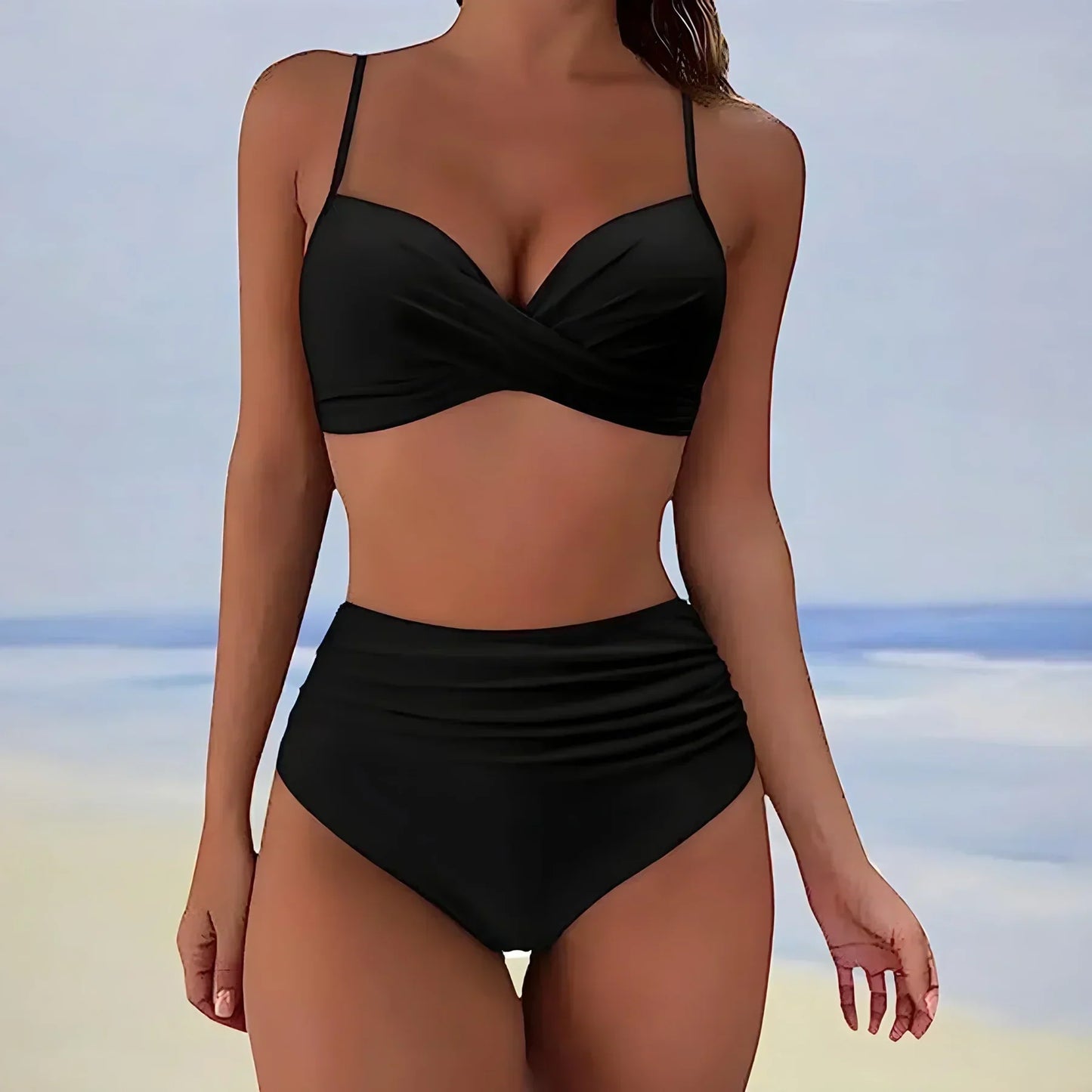 Bikini femme – Taille haute – Côtés froncés – Coupe flatteuse – Tissu extensible