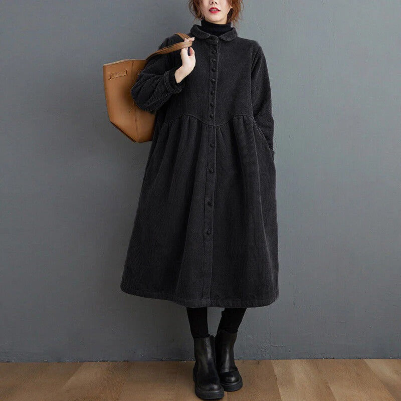 Manteau femme – Coupe oversize – Longueur mi-mollet – Côtelé – Boutonné devant