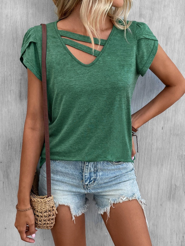 T-shirt femme col V – Maille douce – Coupe décontractée – Détail croisé – Manches courtes