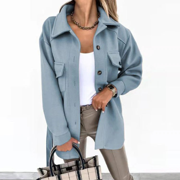 Veste coupe-vent femme – Coupe oversize – Longueur hanches – Poches à rabat – Col structuré