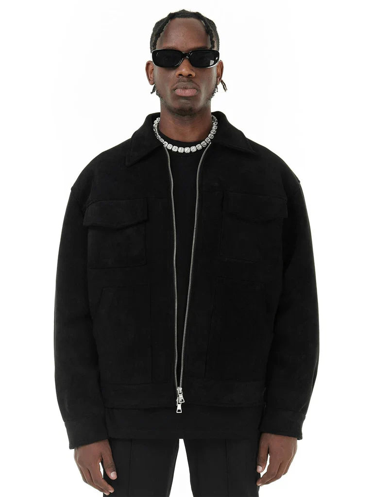 Veste homme – Coupe oversize – Finition suédée – Fermeture zippée – Poches poitrine