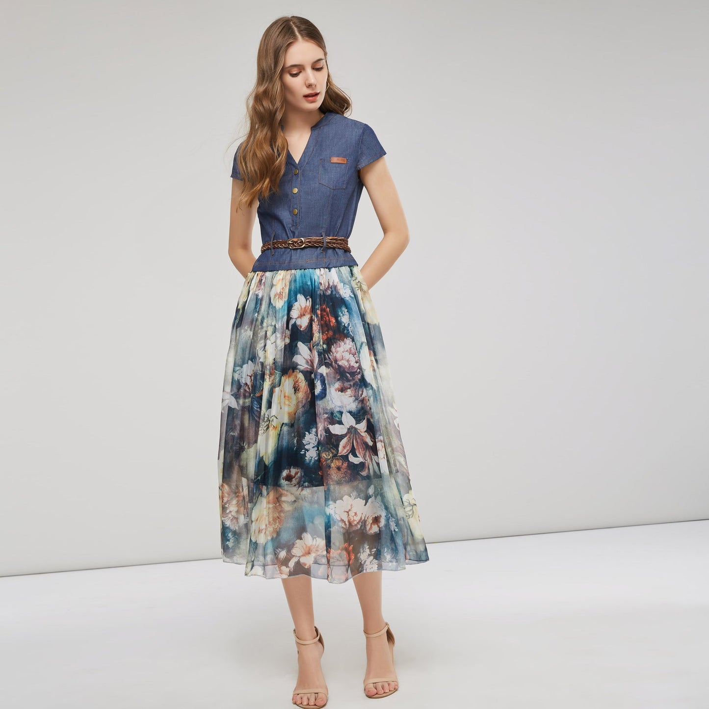Robe longue femme – Décolleté en V – Ceinture tressée – Boutons – Tissu fluide respirant