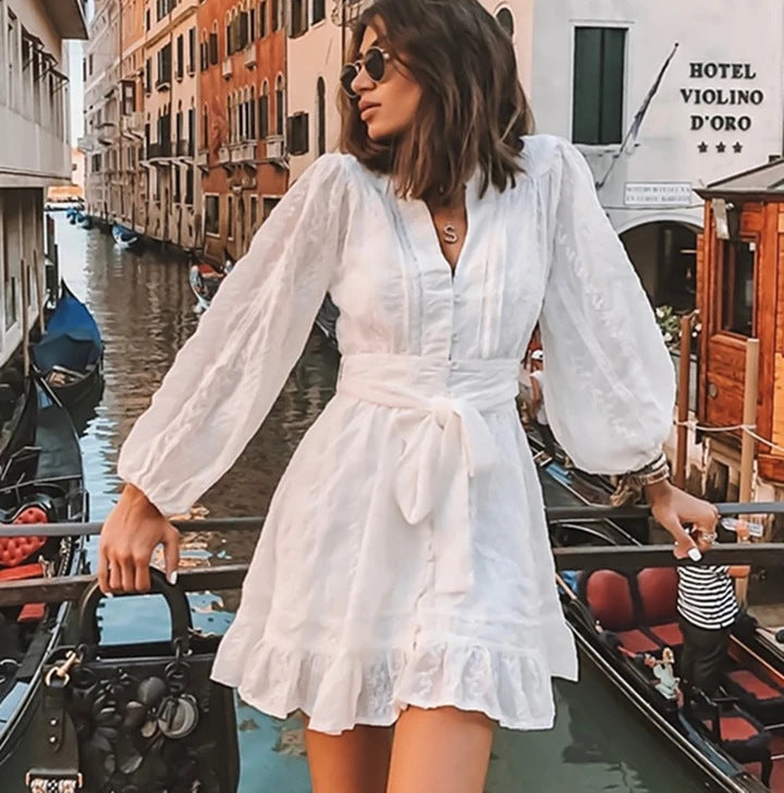 Robe courte femme – Manches longues ballon – Taille nouée – Tissu respirant fluide