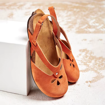Sandales plates femme – Bout ouvert – Découpes chic – Bride arrière – Confort souple