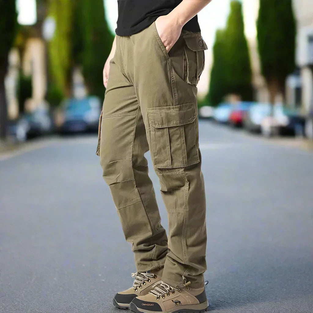 Men's cargo pants – Relaxed fit – Natural fibers – Functional pockets