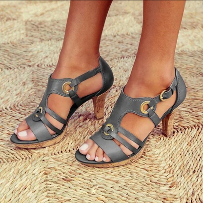 Sandales femme – Talon carré – Bout ouvert – Semelle liège – Design à anneaux