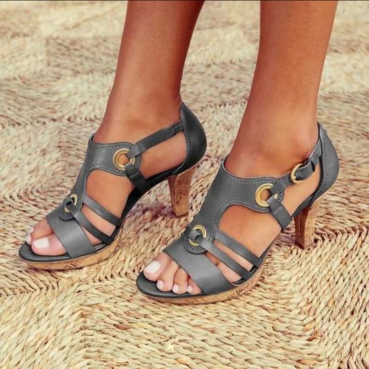 Sandales femme – Talon carré – Bout ouvert – Semelle liège – Design à anneaux