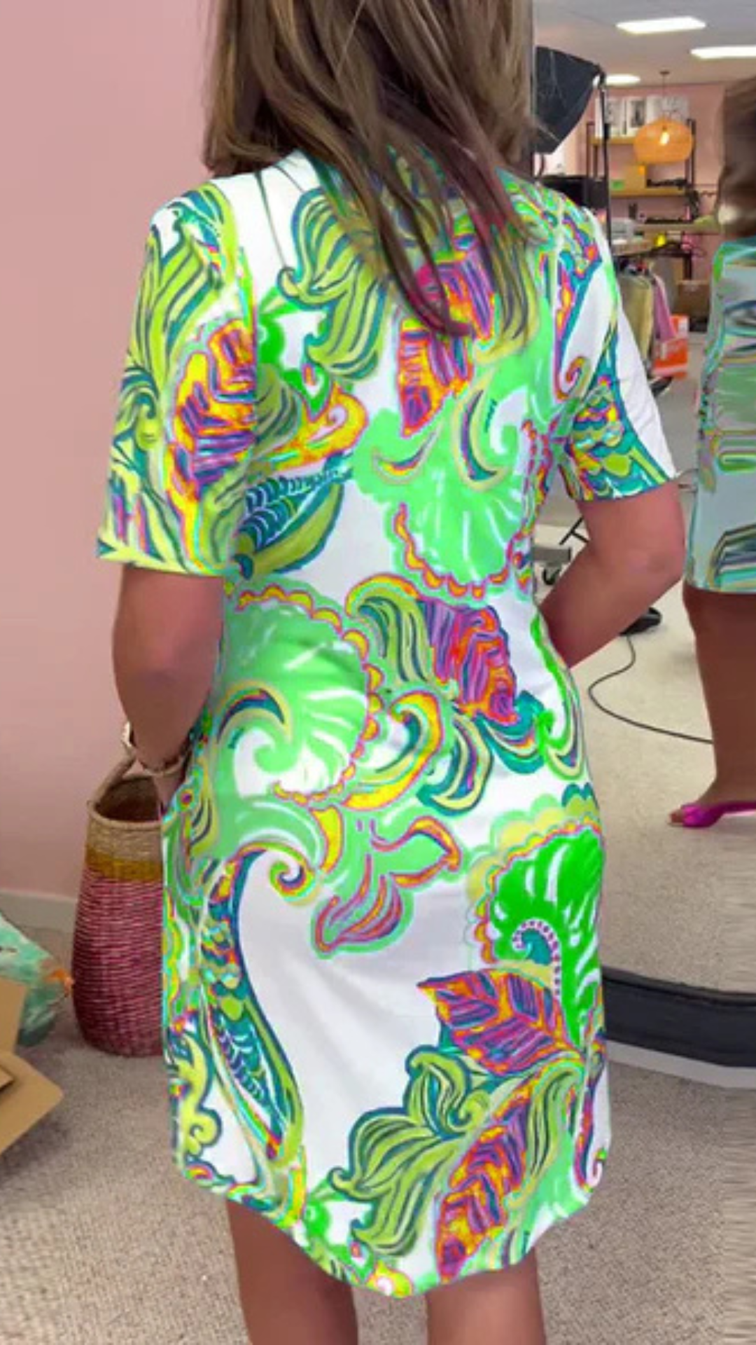 Robe femme mi-longue – Coupe décontractée – Manches courtes – Tissu respirant – Imprimé tropical