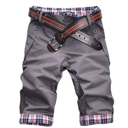 Pantalon court homme – Coupe ample – Revers à carreaux – Ceinture croisée