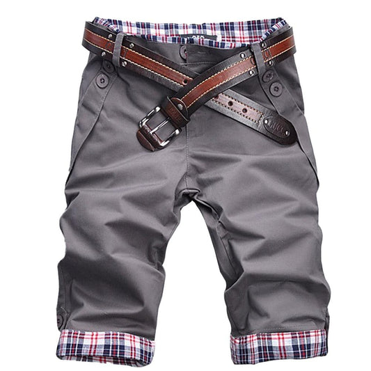 Pantalon court homme – Coupe ample – Revers à carreaux – Ceinture croisée