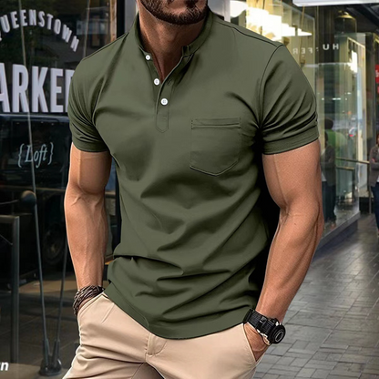 Polo homme – Coupe slim – Maille douce – Col montant – Manches courtes – Poche poitrine