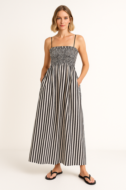 Robe femme à bretelles fines – Tissu respirant – Haut froncé – Jupe longue évasée – Poches intégrées