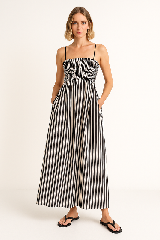 Robe femme à bretelles fines – Tissu respirant – Haut froncé – Jupe longue évasée – Poches intégrées