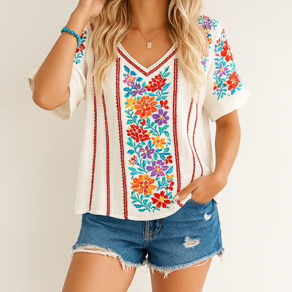 Women's V-neck T-shirt – Relaxed fit – Breathable cotton – Elegant floral print