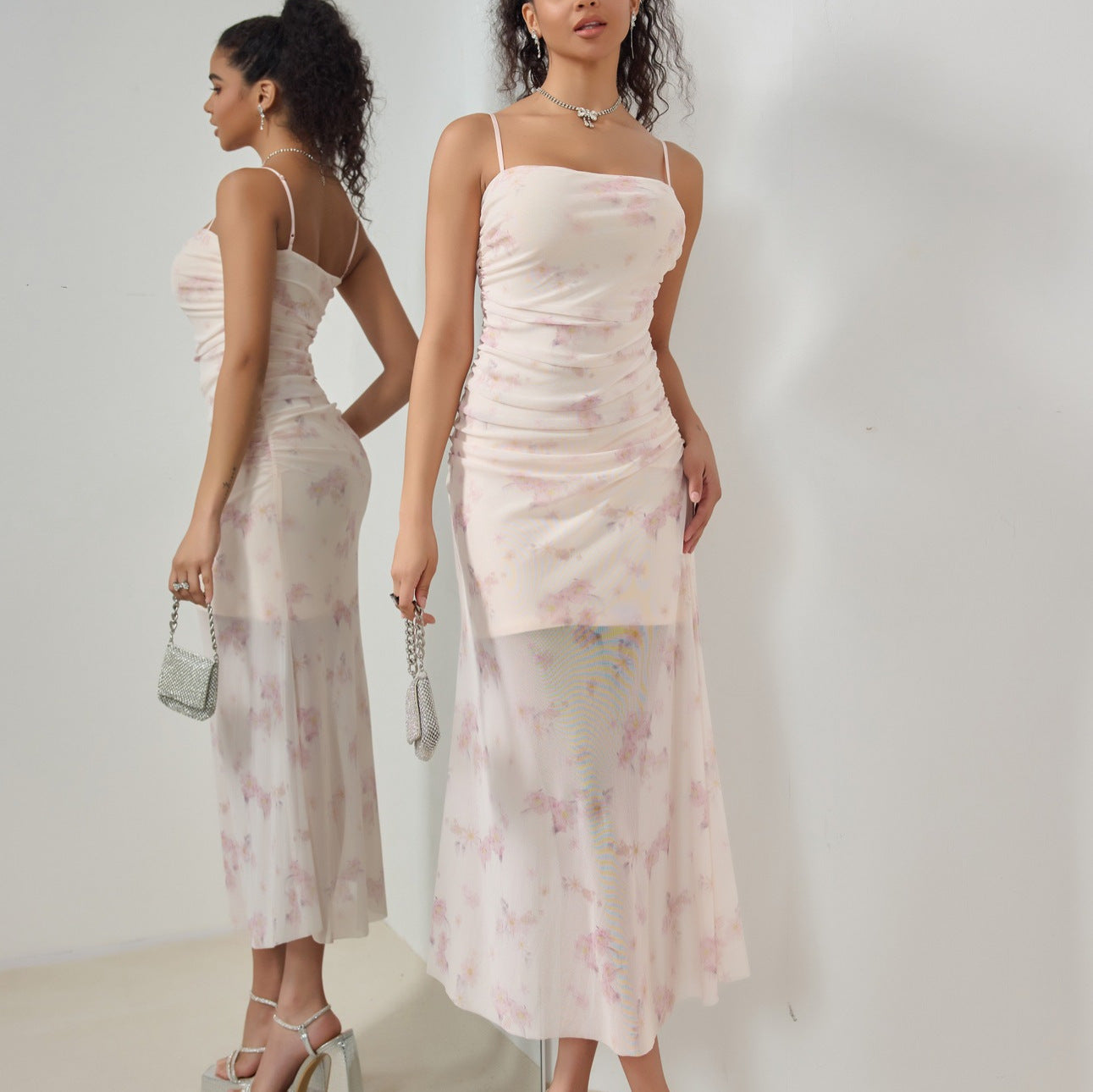 Robe longue femme – Coupe moulante – Bretelles fines – Fronces – Bas sirène élégant