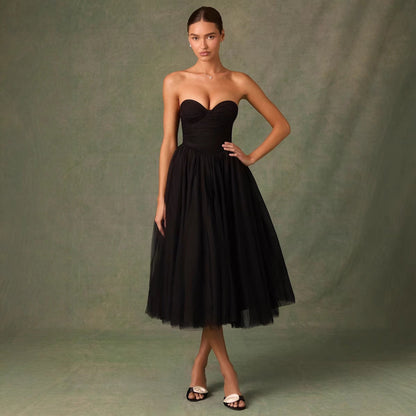 Robe femme sans bretelles – Tulle – Bustier ajusté – Coupe évasée midi