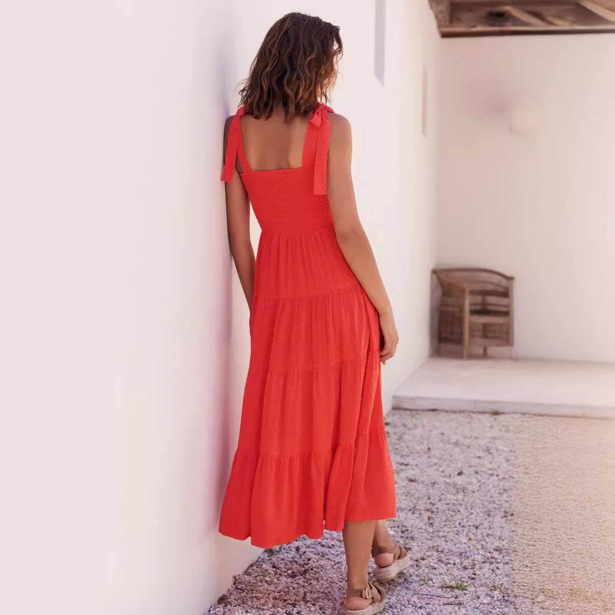 Robe midi femme – Coupe fluide – Bretelles réglables – Buste smocké – Jupe à volants
