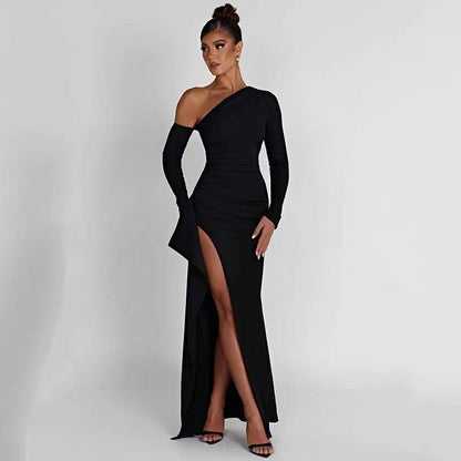 Women's long dress – Fitted cut – Off-the-shoulder – Elegant slit