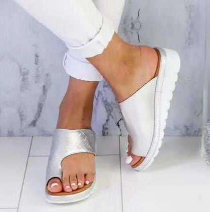 Mules compensées femme – Bout ouvert – Semelle confort – Enfilage facile casual