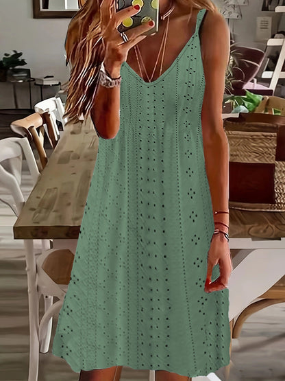 Mini robe pour femmes – Broderie élégante – Col en V – Bretelles fines