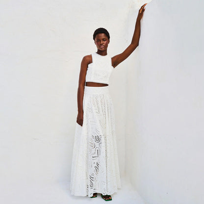 Ensemble Femme Deux Pièces – Tissu Respirant – Haut Court Sans Manches – Jupe Longue Évasée – Détail Broderie