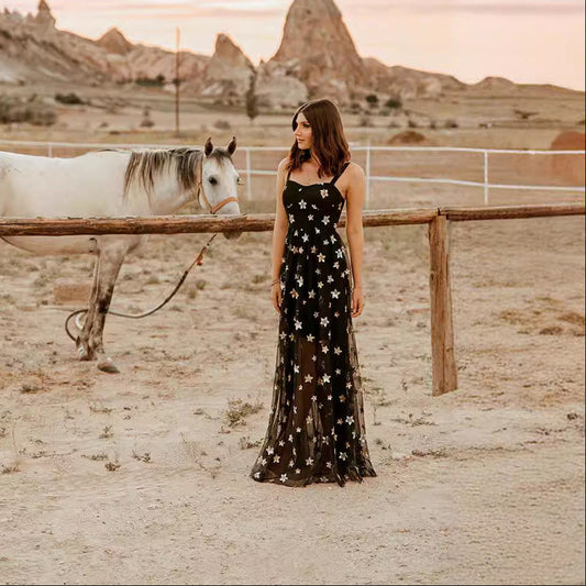 Robe de soirée femme – Coupe slim – Tulle transparent – Bretelles fines – Motifs étoiles