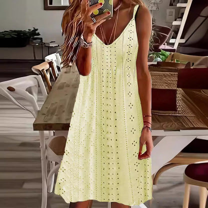 Mini robe pour femmes – Broderie élégante – Col en V – Bretelles fines