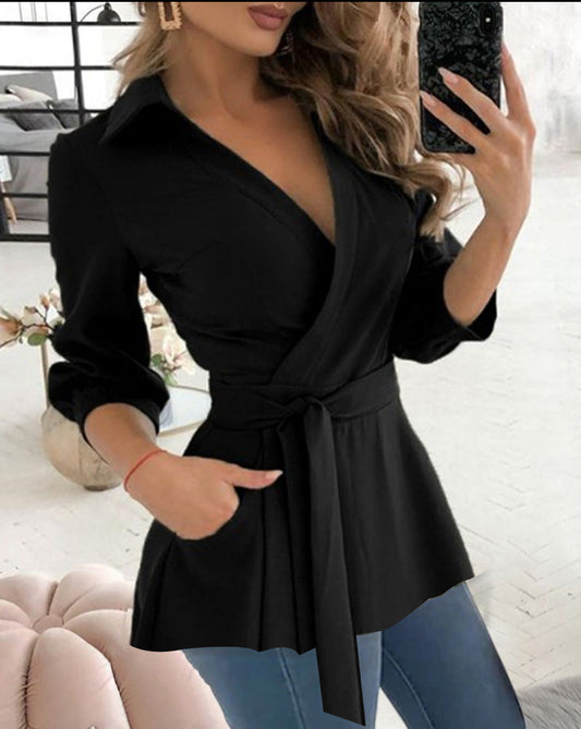 Blouse femme – Coupe cintrée – Col classique – Manches longues – Décolleté en V