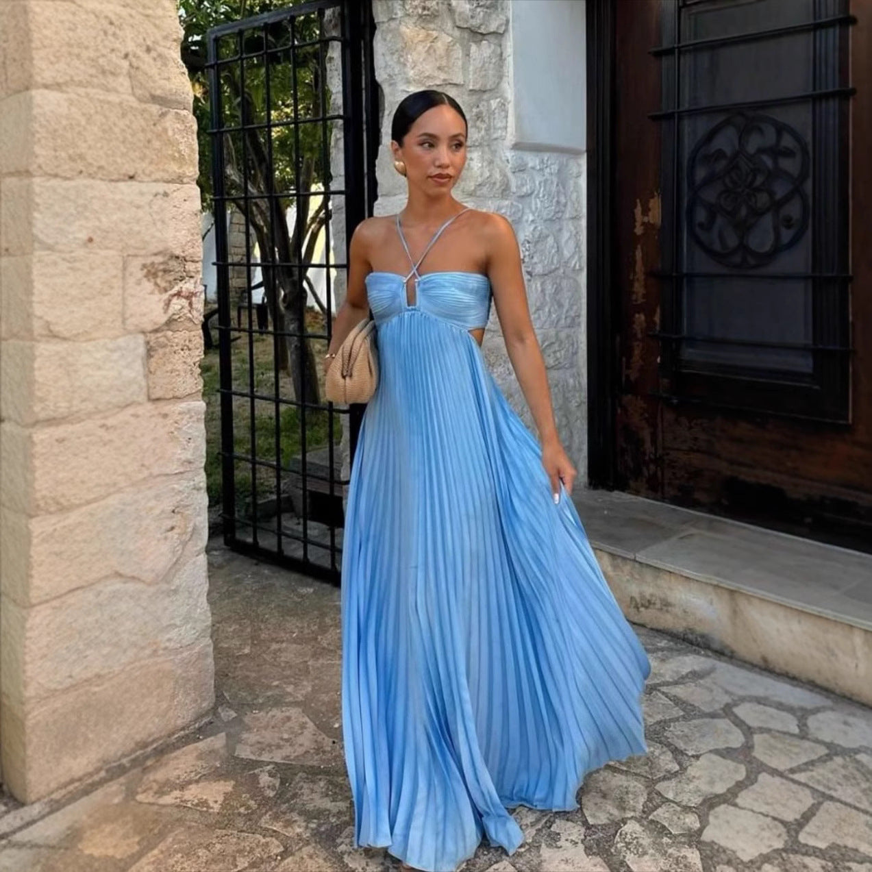 Robe longue femme – Sans bretelles – Bustier croisé – Jupe plissée fluide – Découpes