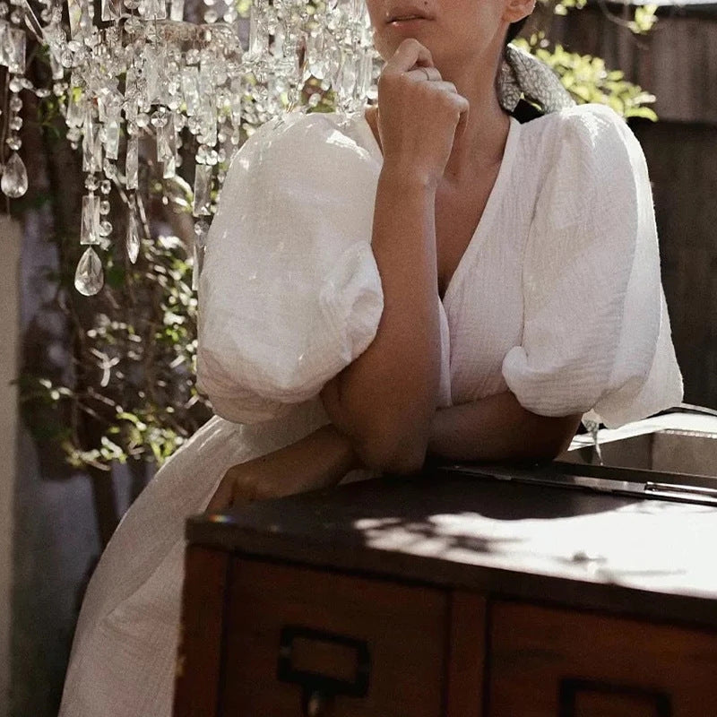 Robe femme longue – Décolleté en V – Manches bouffantes – Texturé doux – Coupe fluide