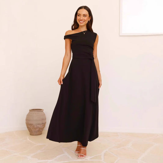 Robe longue femme – Épaule dénudée – Encolure asymétrique – Ceinture taille – Tissu fluide
