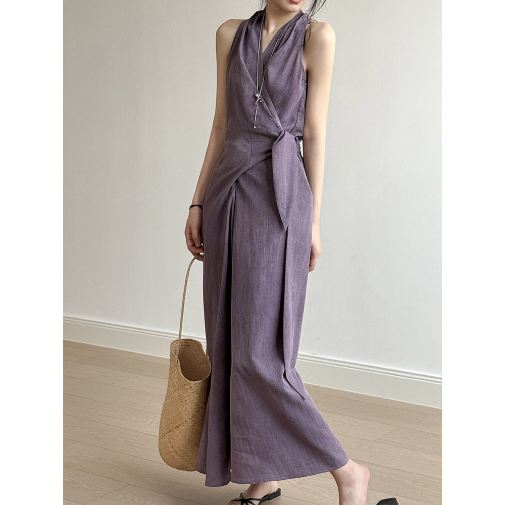 Women's long dress – Halter neck – Fitted cut – V-neckline – Tied waist