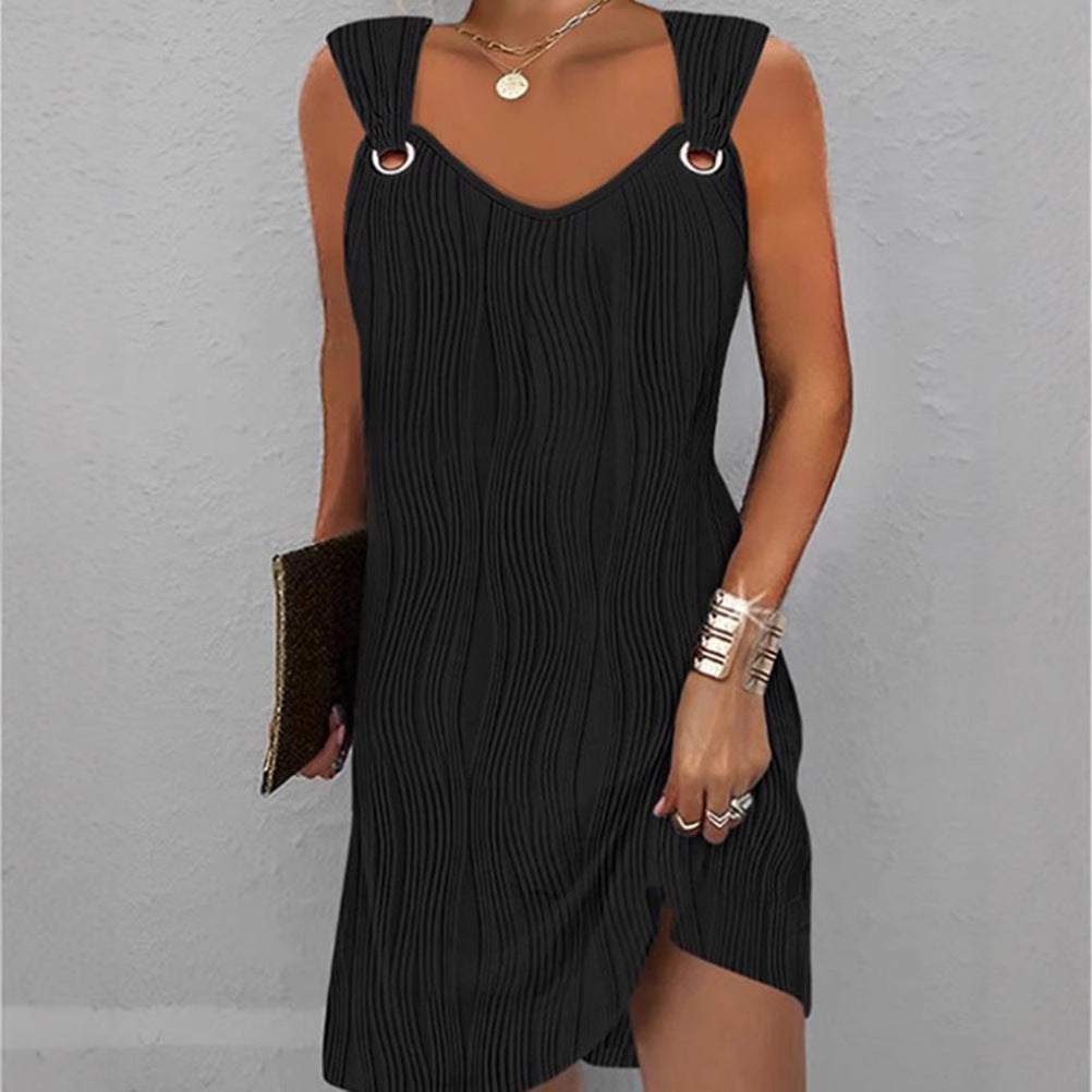 Robe mini femme – Coupe ajustée – Maille douce – Col en V – Motif ondulé – Anneaux métal