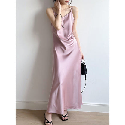Robe Camisole Femme – Satin Fluide – Coupe Évasée – Longue longueur avec bretelles