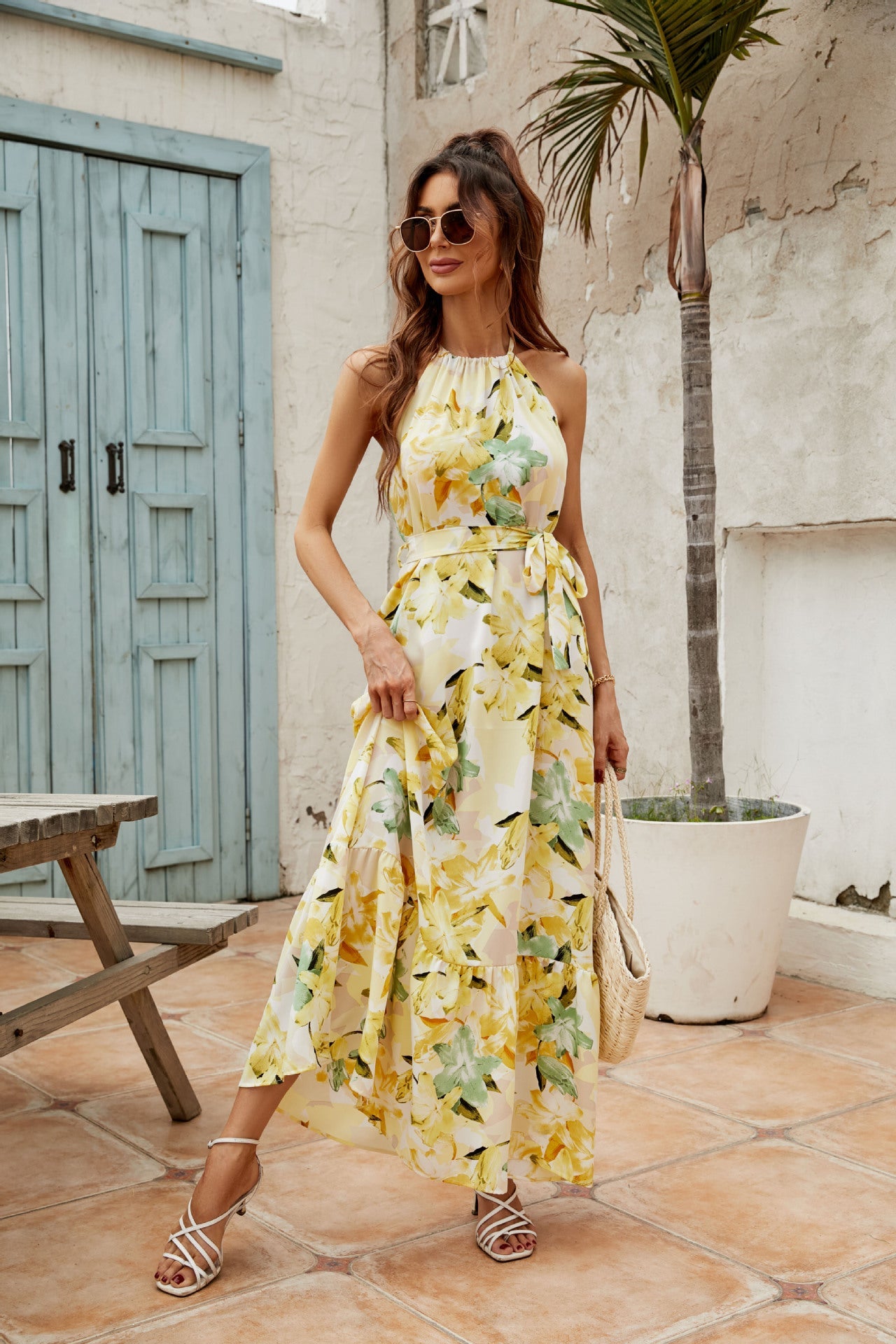Robe longue femme – Coupe fluide – Col halter – Jupe à volants – Taille ajustable