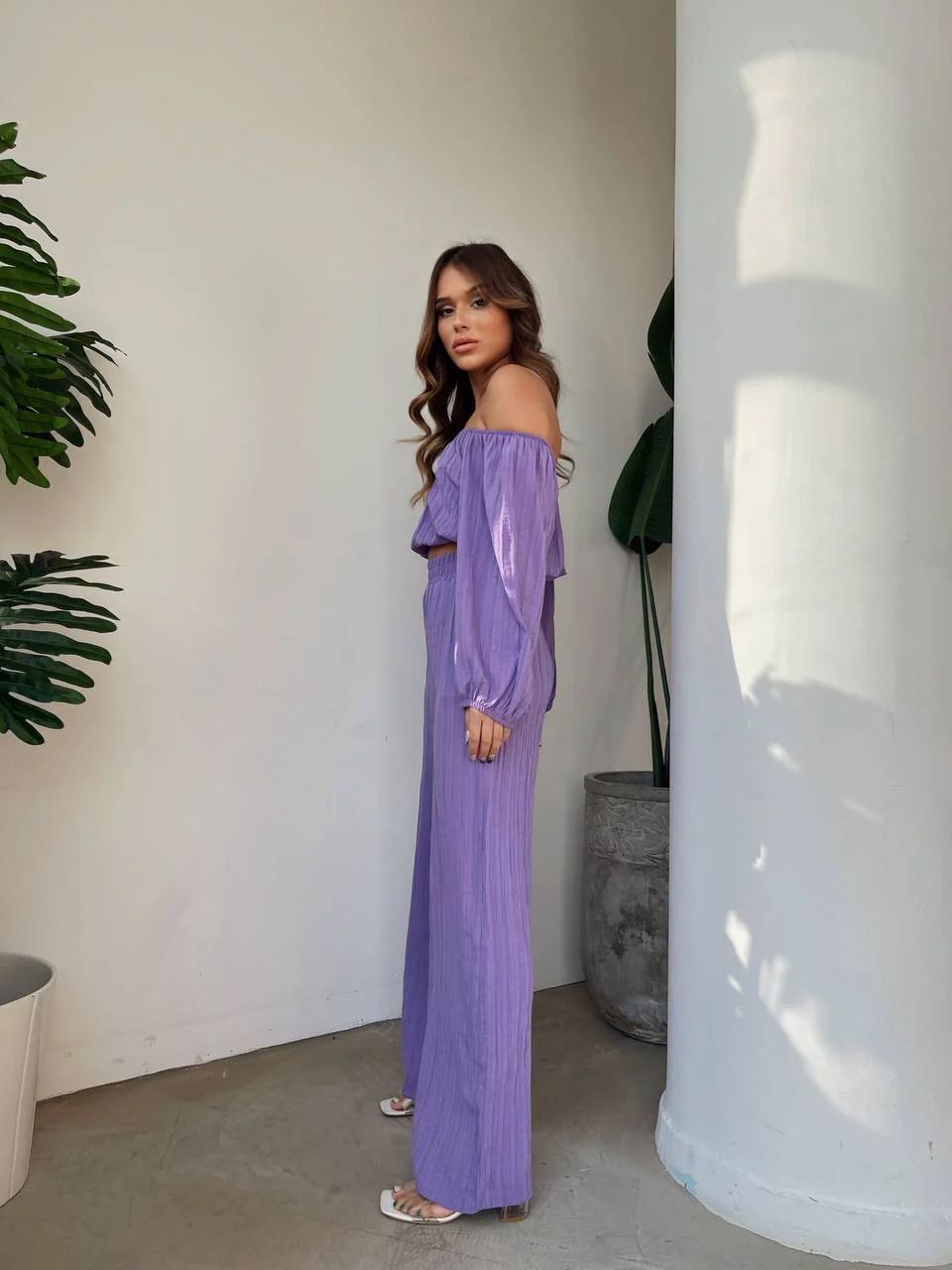 Women's Two-Piece Set – Off-Shoulder Top – High-Waist Wide-Leg Pants